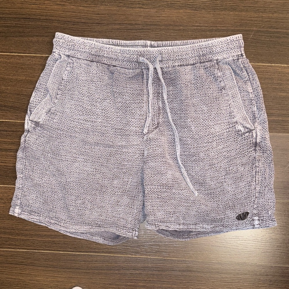 ZARA Men’s Gray Waffle Knit Drawstring Shorts